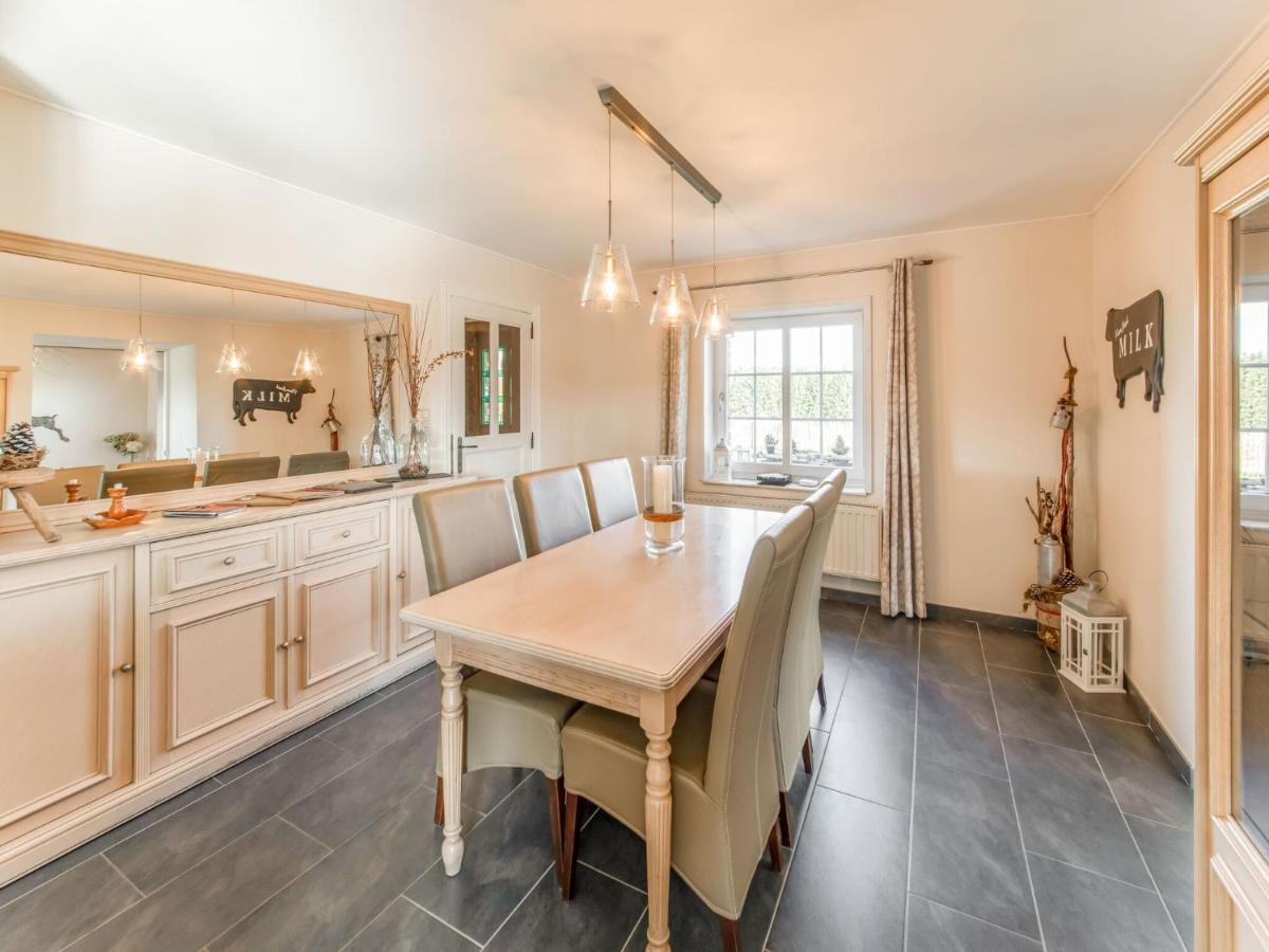 Luxurious House With Sauna In A Farm In Bastogne Eksteriør bilde